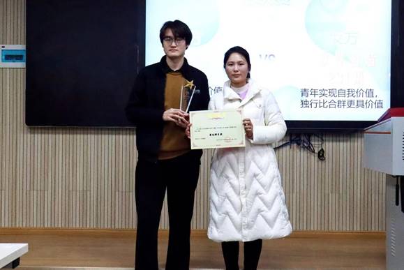 31fee0829cab6bf21dda5b143a3c2185